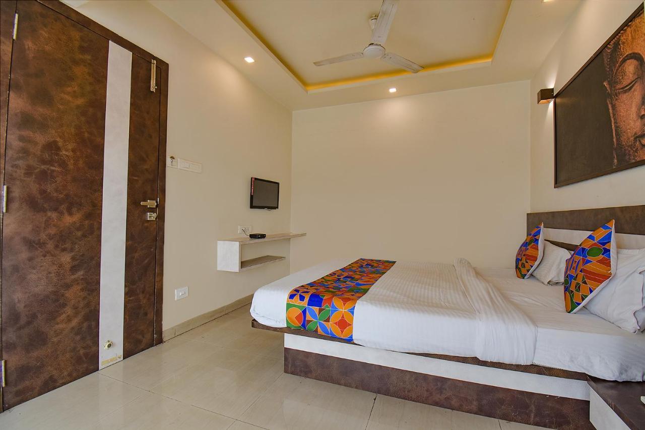 Fabhotel Royce Studio Apartments - Nr Pune International Airport Zewnętrze zdjęcie
