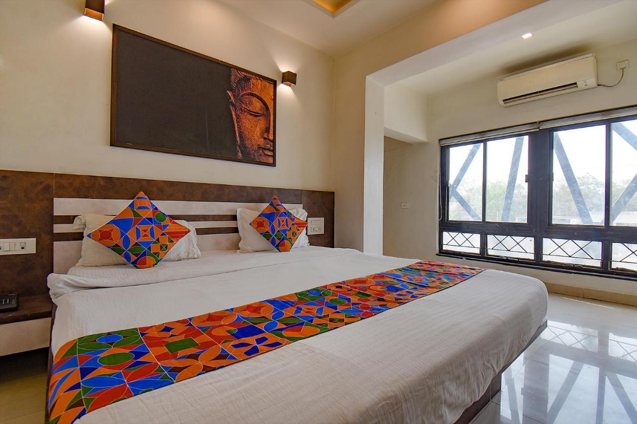 Fabhotel Royce Studio Apartments - Nr Pune International Airport Zewnętrze zdjęcie